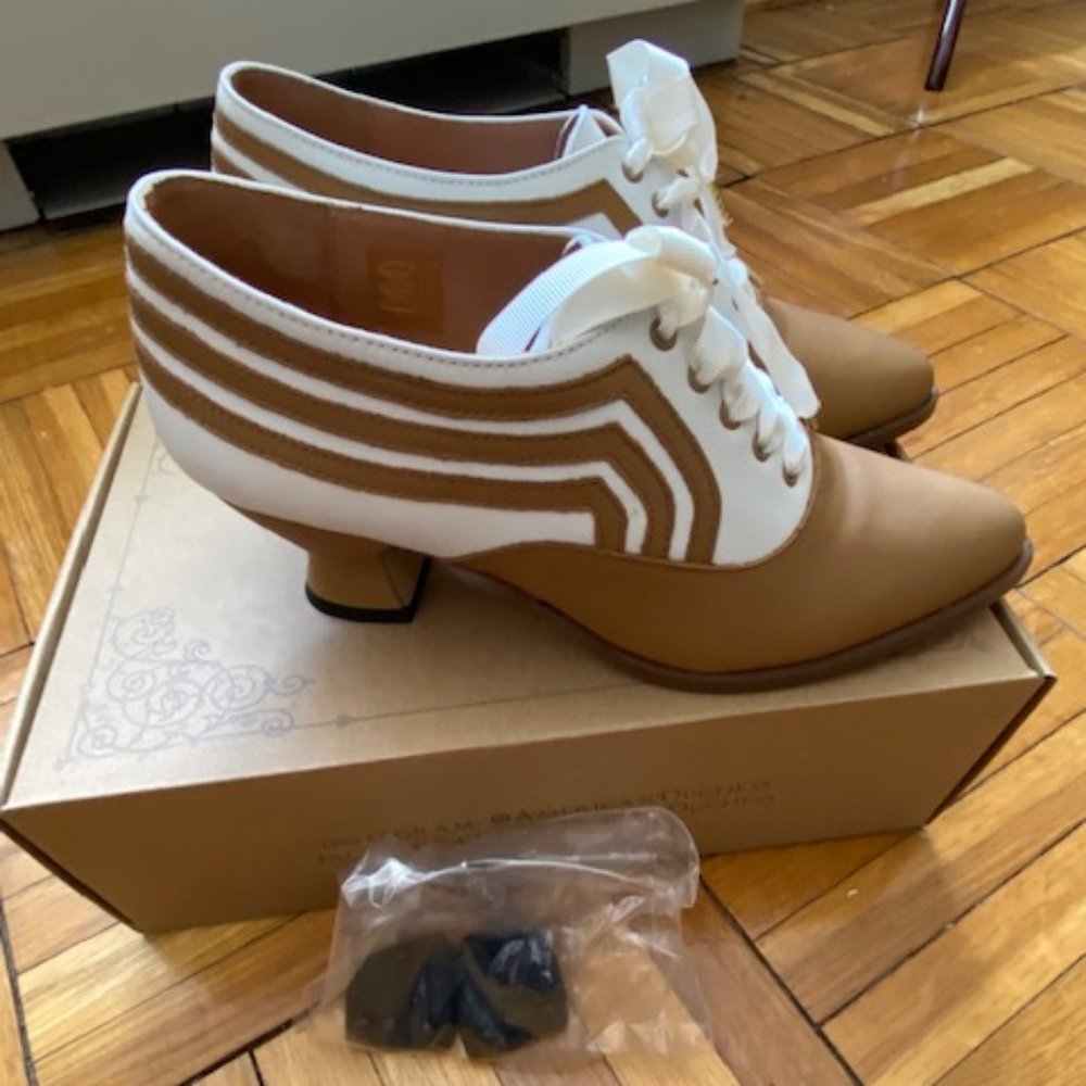 Vintage Victorian Style Oxford Heels Bernadettes